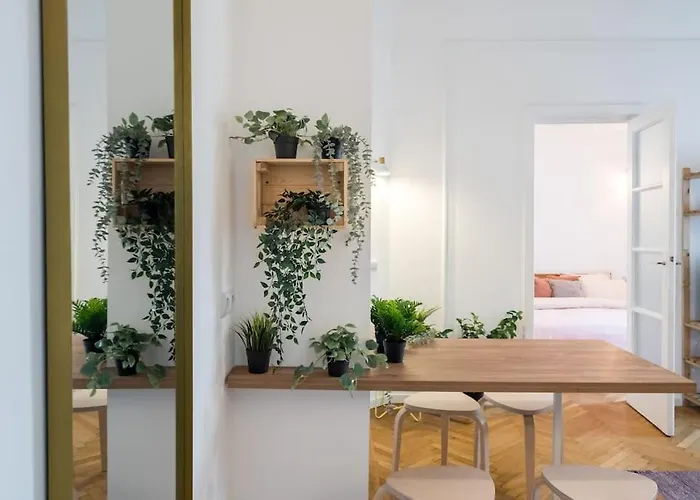 Downtown Cozy Apartment Old Town Bucureşti